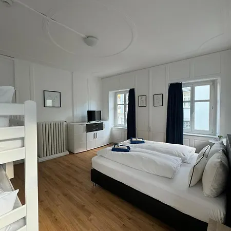 Haus Zum Ruetli Διαμέρισμα Τσουρ