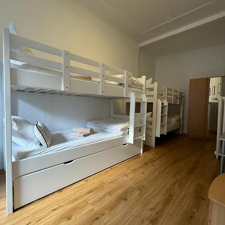 Haus Zum Ruetli * Τσουρ