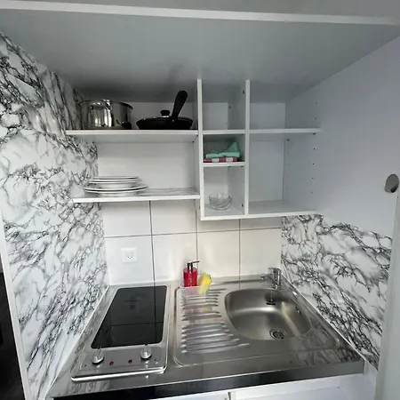 Haus Zum Ruetli Τσουρ