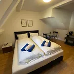 公寓 Haus Zum Ruetli *